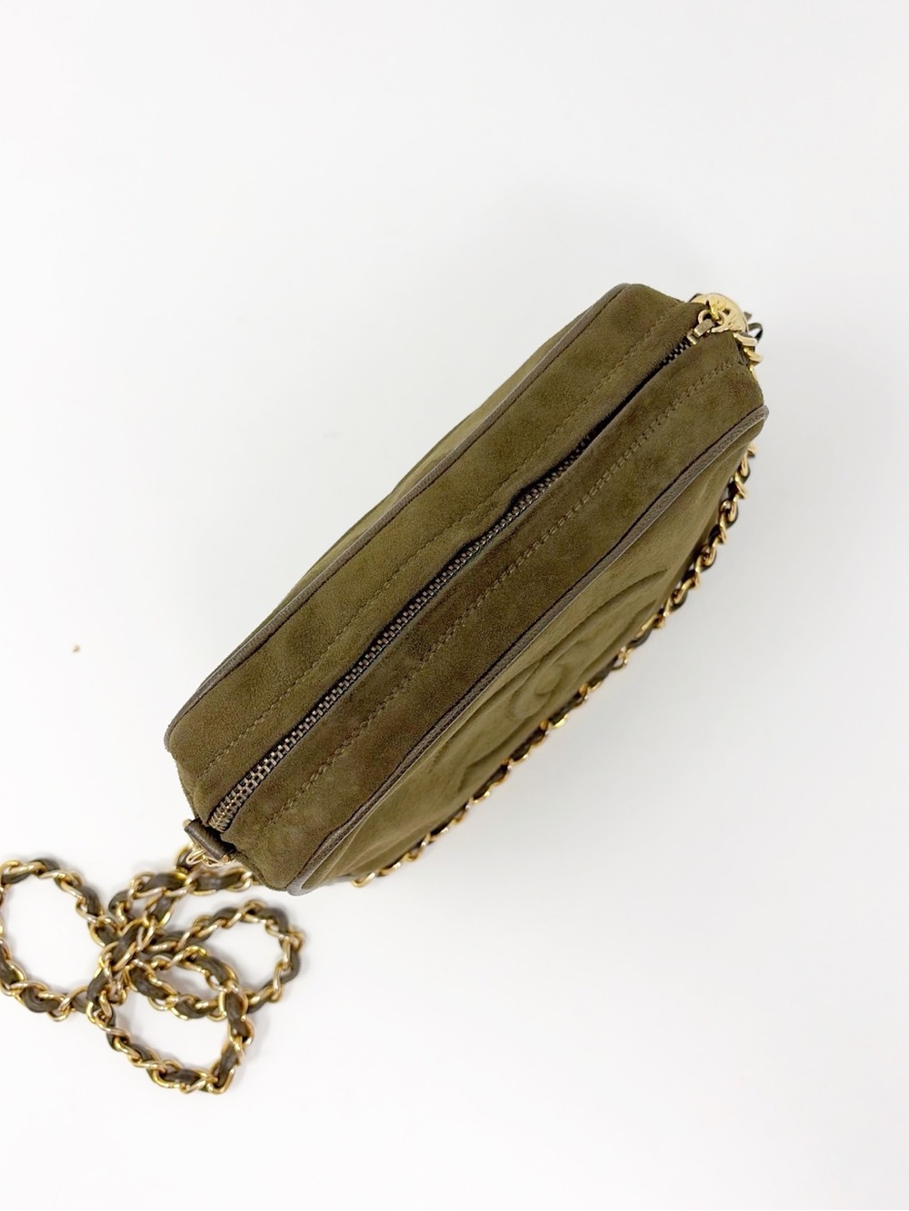 CHANEL Vintage Olive Suede Crossbody Camera Bag with Tassel and Gold Chain - Picture 5 of 10